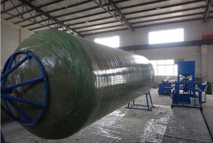 玻璃鋼化糞池生產現場